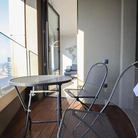 -sky House-domuses Apartments- Luxurious With Parking * Pressburg