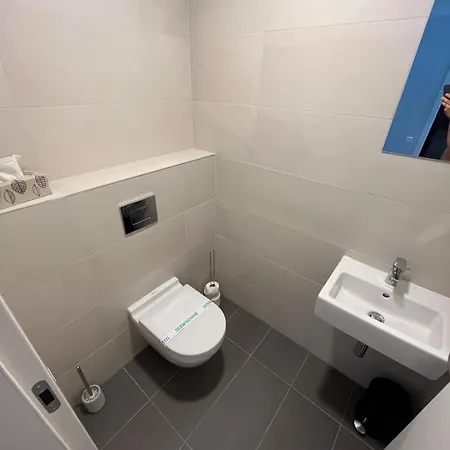 -sky House-domuses Apartments- Luxurious With Parking *